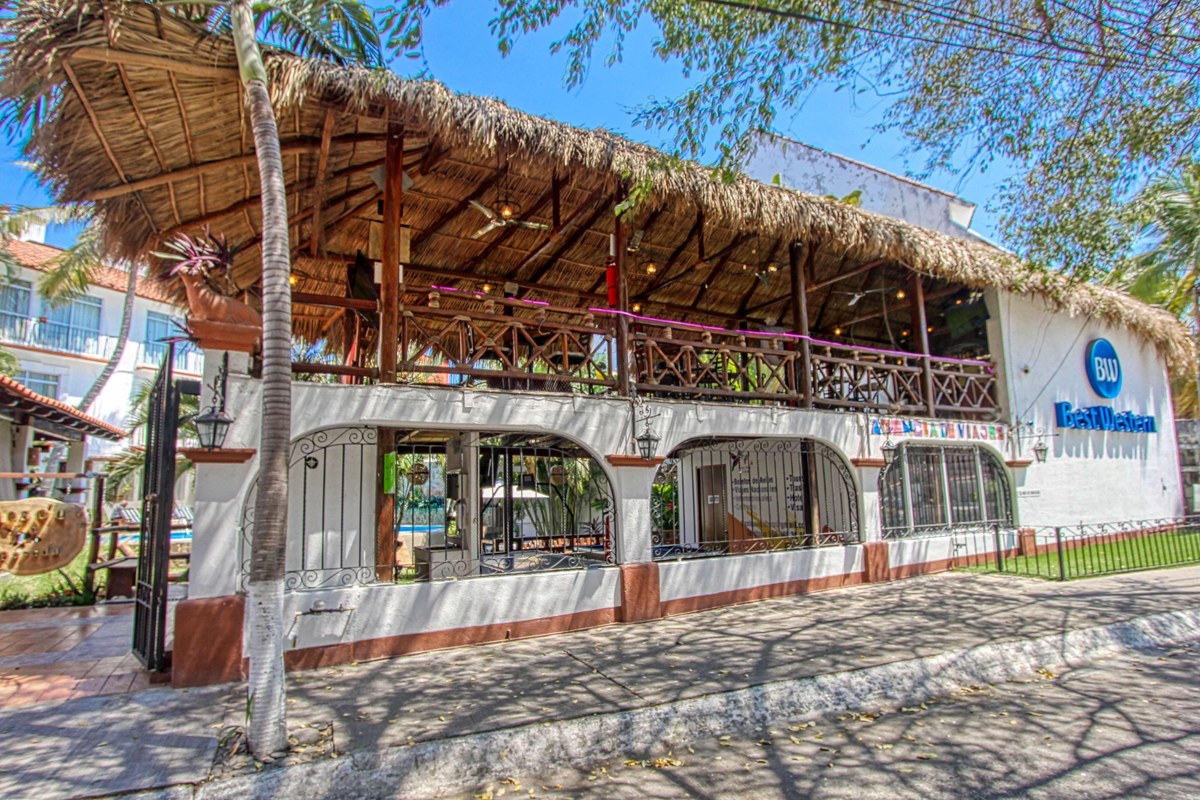 Best Western Posada Chahue Santa Cruz Huatulco Bagian luar foto
